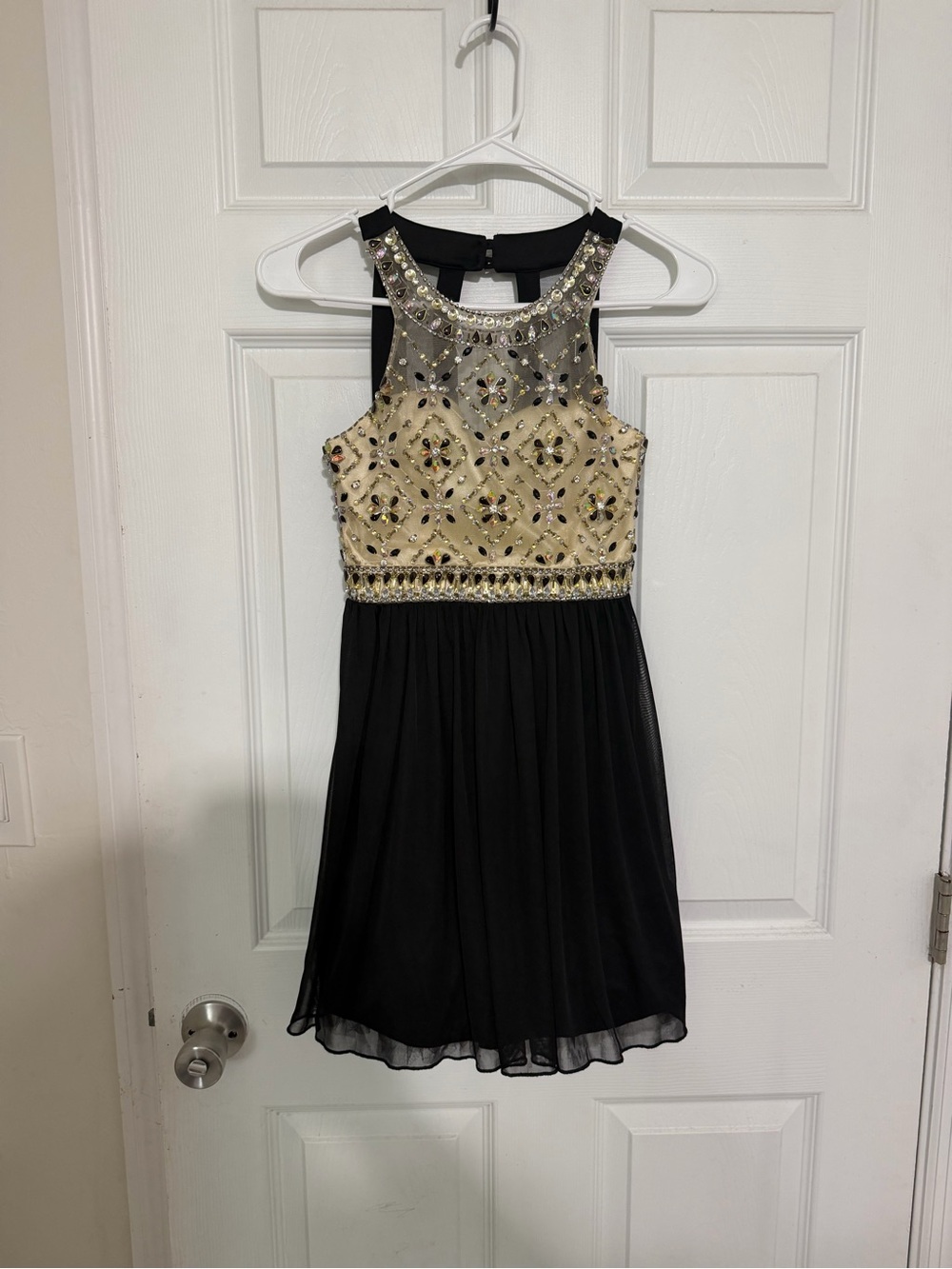 Embellished Black and Gold Sleeveless Party Dress